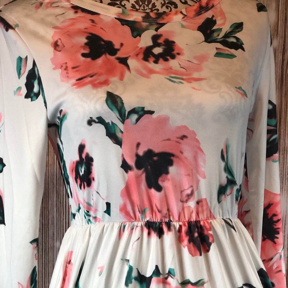 White Floral Printed Maxi Dress Various Size - Picture 4 of 8